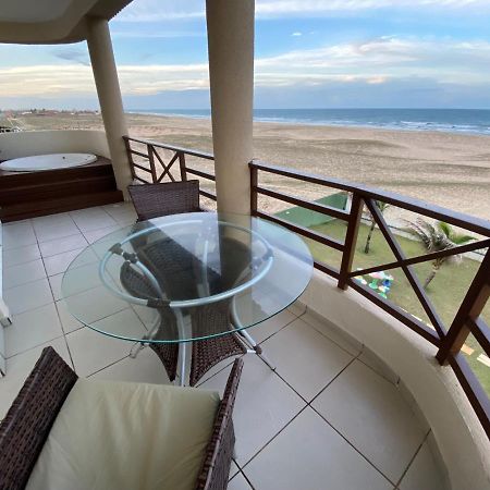 Beachfront Apt & Jacuzzi Taíba Kültér fotó